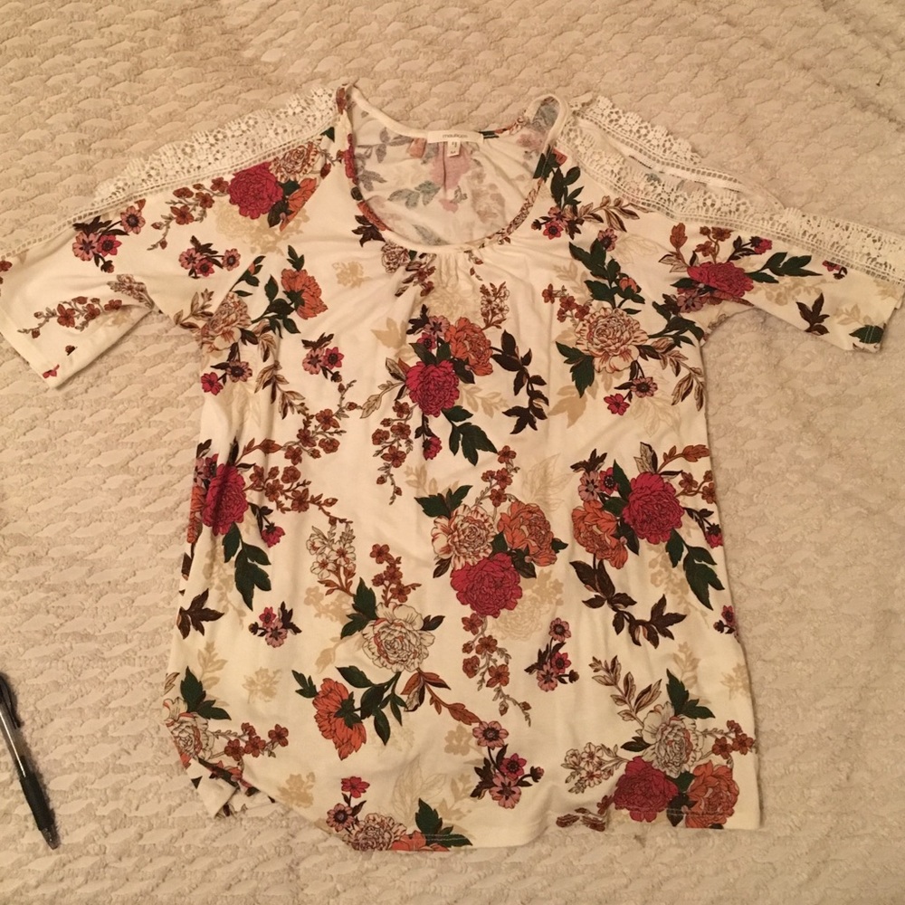 FLORAL COLD SHOULDER TOP